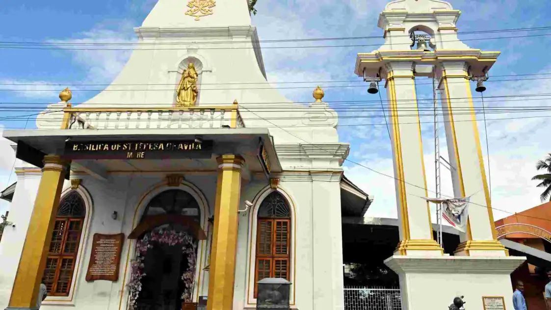 മാഹി പള്ളി തിരുനാൾ: നഗരപ്രദക്ഷിണം ഇന്ന്; നാളെ ഉരുളൽ നേർച്ച