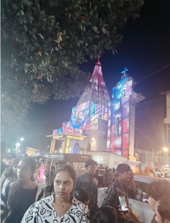 ആവിലായിൽ സൂര്യോദയം: മയ്യഴിക്ക് ആത്മീയ തേജസ് :ചാ​ല​ക്ക​ര​ പു​രു​ഷു​
