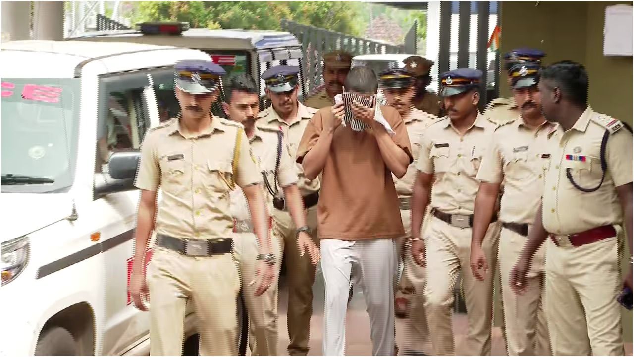 മിനി കൂപ്പർ അപകടം: പ്രതിയുമായി ബാറുകളിലും എയർപോർട്ട് റോഡിലും എത്തിച്ച് പൊലീസ് തെളിവെടുപ്പ്
