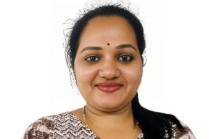 രണ്ട് കോടി രൂപയുടെ സാമ്പത്തിക തട്ടിപ്പ്: മുംബൈയിലെ കേസിൽ കൊച്ചിയിൽ ഒളിവിലായിരുന്ന മലയാളി യുവതി അറസ്റ്റിൽ
