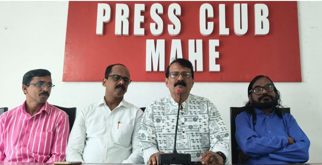 റിജേഷ് രാജന്റെ ‘അക്ഷരക്കൂട്ടുകൾ’ ശനിയാഴ്ച പ്രകാശനം ചെയ്യും