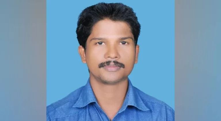 പയ്യോളിയിൽ ബൈക്ക് പോസ്റ്റിലിടിച്ച് മണിയൂർ സ്വദേശിക്ക് ദാരുണാന്ത്യം; ഭാര്യയ്ക്കും മകനും ഗുരുതര പരിക്ക്