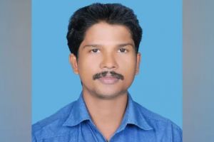 പയ്യോളിയിൽ ബൈക്ക് പോസ്റ്റിലിടിച്ച് മണിയൂർ സ്വദേശിക്ക് ദാരുണാന്ത്യം; ഭാര്യയ്ക്കും മകനും ഗുരുതര പരിക്ക്