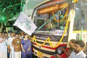 കെ.എസ്.ആർ.ടി.സി.ക്ക് ബസ് നൽകി കാലിക്കറ്റ് സിറ്റി സർവീസ് സഹകരണ സൊസൈറ്റി