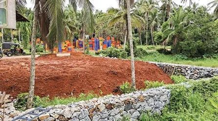 പേരാമ്പ്ര ബൈപ്പാസിന് സമീപത്തെ തണ്ണീർത്തടങ്ങൾ വ്യാപകമായി നികത്തുന്നു; പഞ്ചായത്തും റവന്യൂ വിഭാഗവും നടപടി ശക്തമാക്കുന്നു