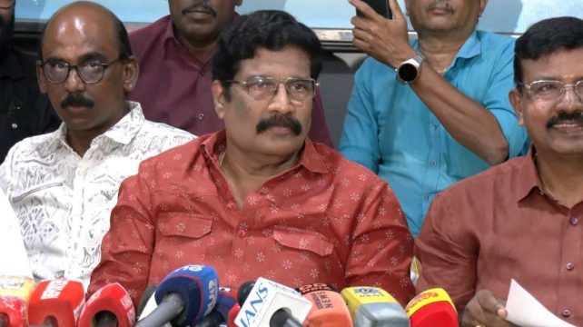 സംസ്ഥാനത്ത് നവംബർ മൂന്ന് മുതൽ സ്വകാര്യ ബസുകൾ അനിശ്ചിതകാല പണിമുടക്കിലേക്ക്