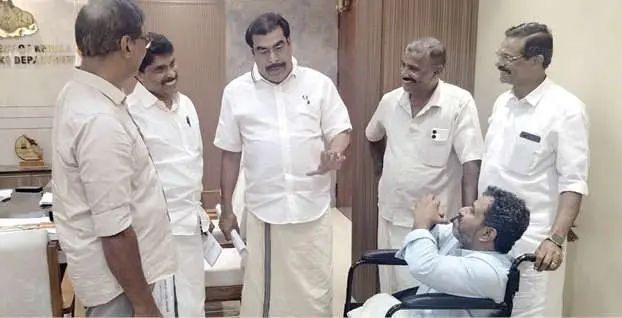 വയനാട് ബദൽ റോഡ്: ജനകീയ കർമസമിതി ഭാരവാഹികൾ മന്ത്രിമാരുമായി കൂടിക്കാഴ്‌ച നടത്തി